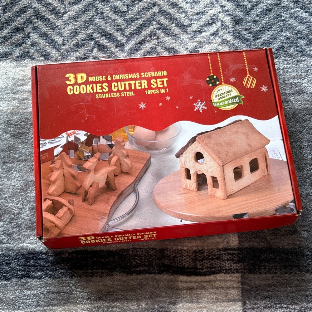 Festive 3D House & Christmas Cookie Cutter Set